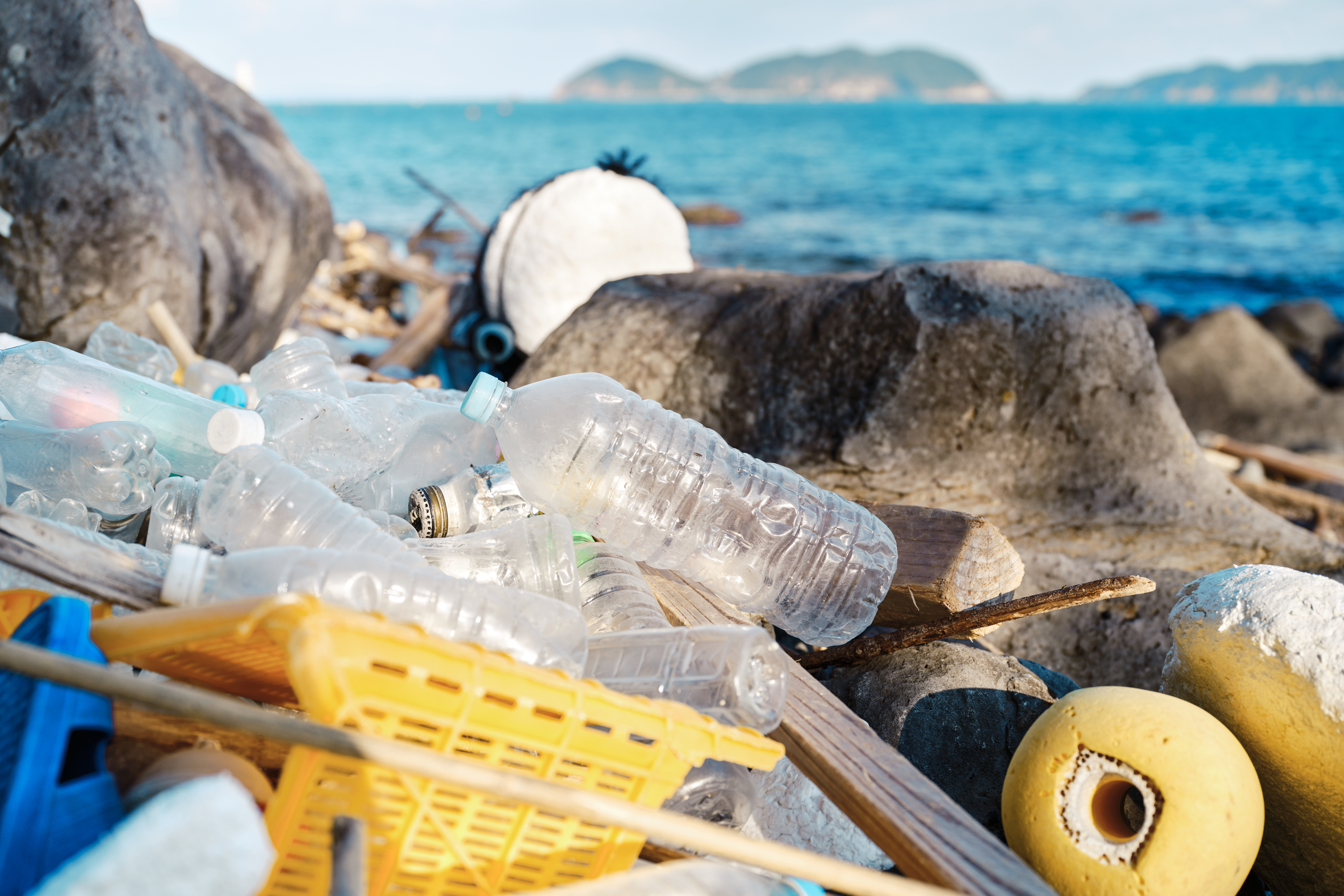 海洋プラスチックを
アップサイクルした建築