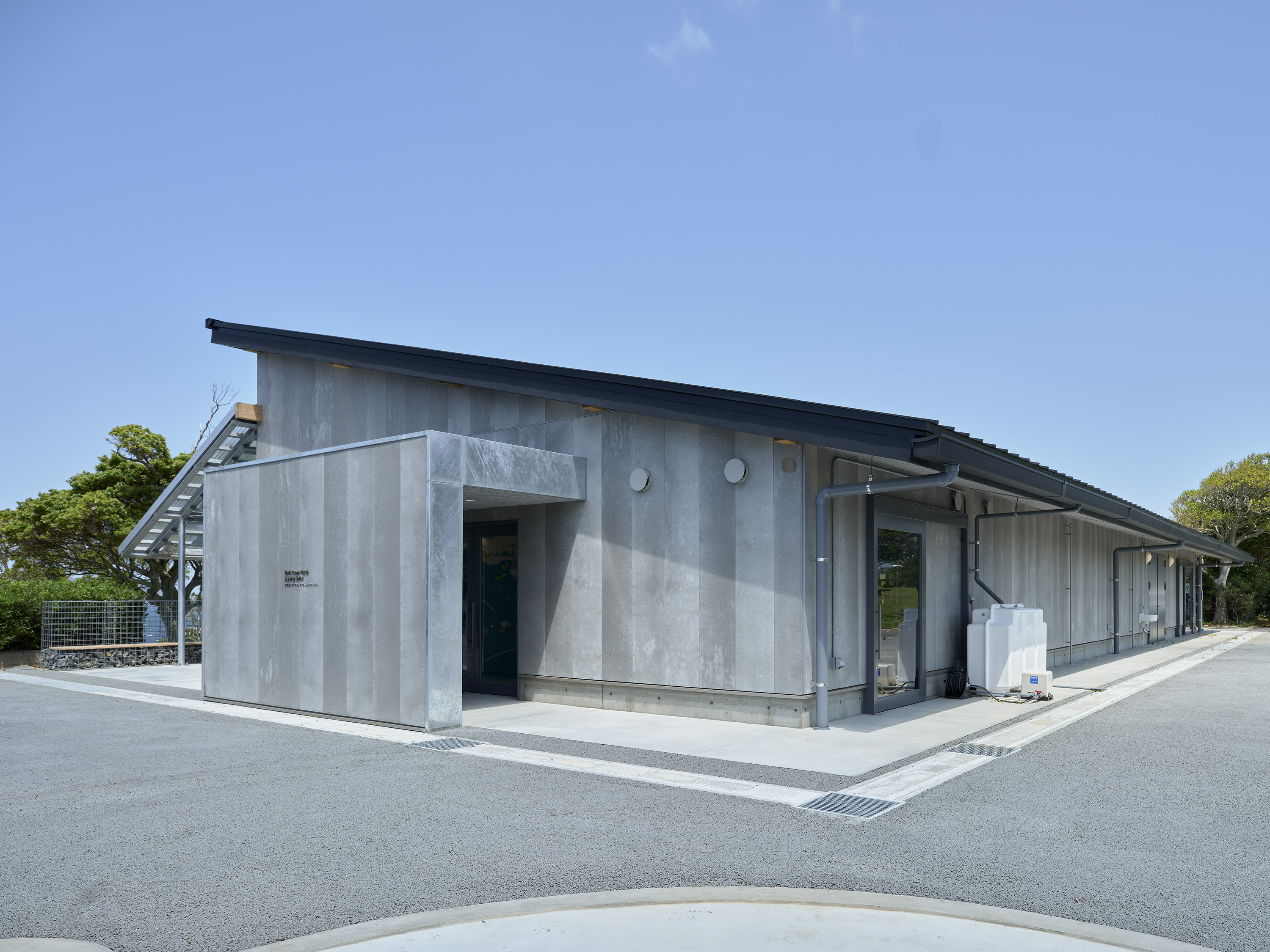 海洋プラスチックを
アップサイクルした建築